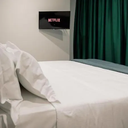 Salotto Boutique Πανσιόν Πεσκάρα