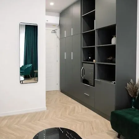 Πανσιόν Salotto Boutique 4*