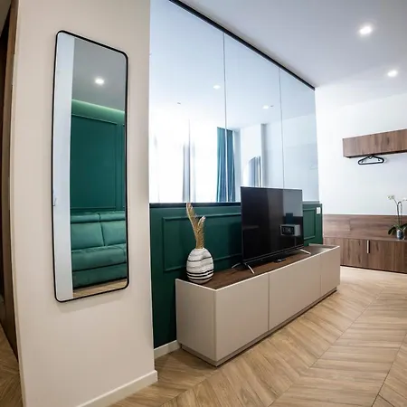 Salotto Boutique Πανσιόν 4*