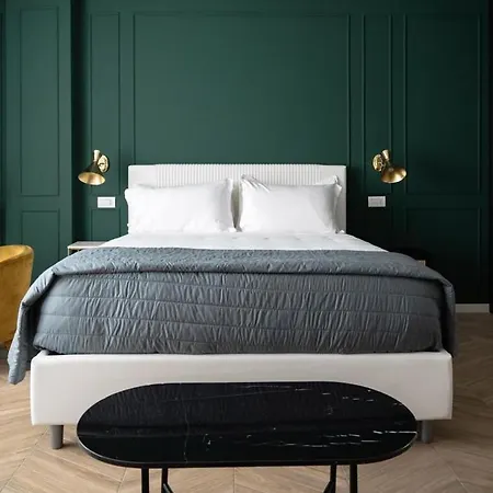 Salotto Boutique 4* Pescara